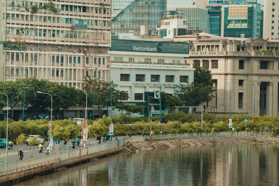 Doanh nghiệp làm việc với ngân hàng về tài trợ vốn